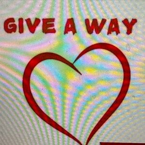 FREE SHIPPING IN MY CLOSET OVER 20 DLRS